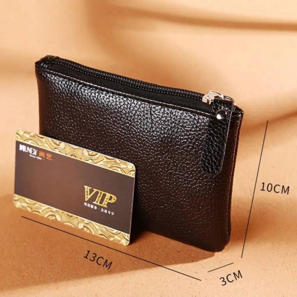 Black leather wallet with zipper, size 13x10x3 cm, shown with a VIP card.